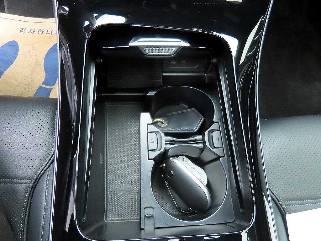 Mercedes Benz C Class - Vista 12