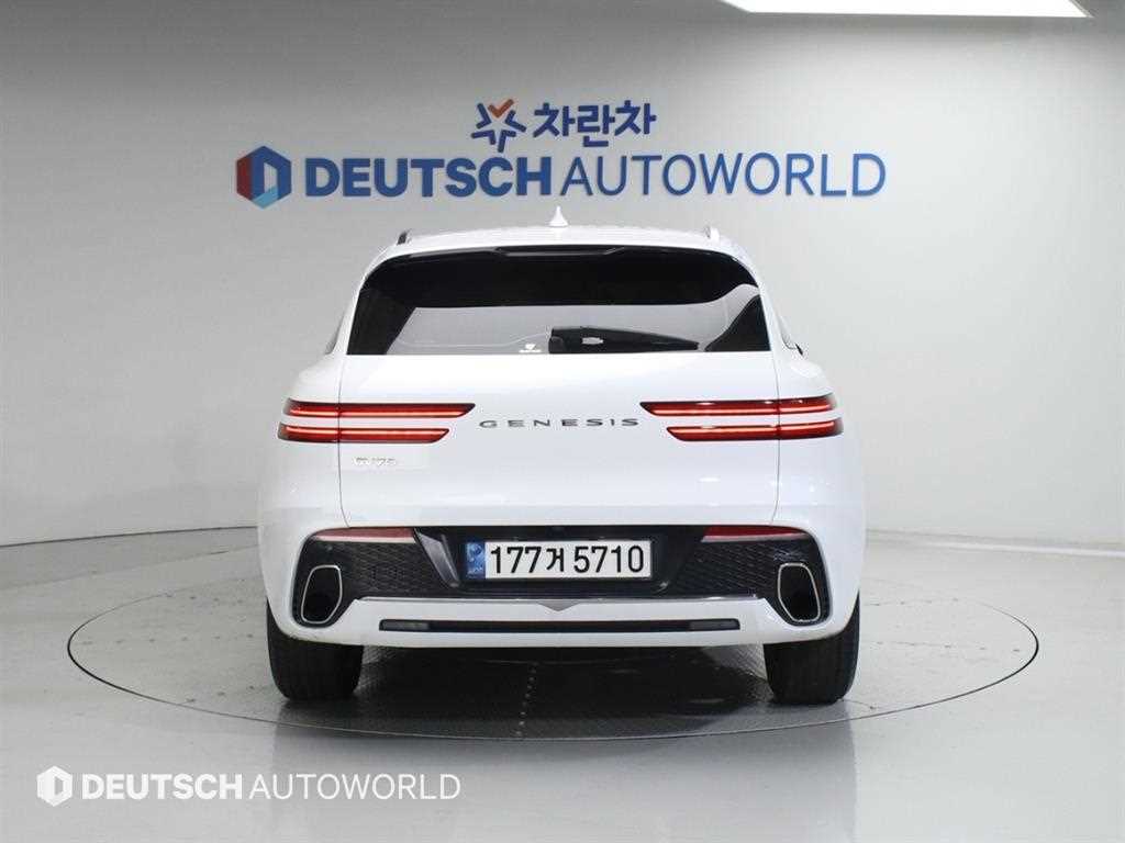 Genesis GV70 - Vista 4