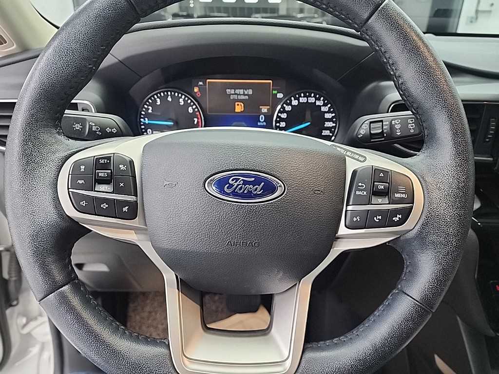 Ford Explorer - Vista 9