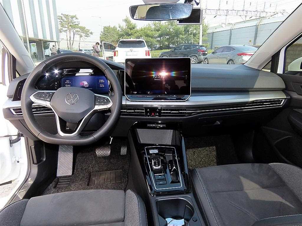 Volkswagen Golf - Vista 7