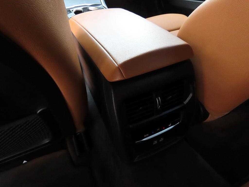 BMW 3 series 2023 Blanco - Importación desde Corea - HF Imports Iquique - Foto 16