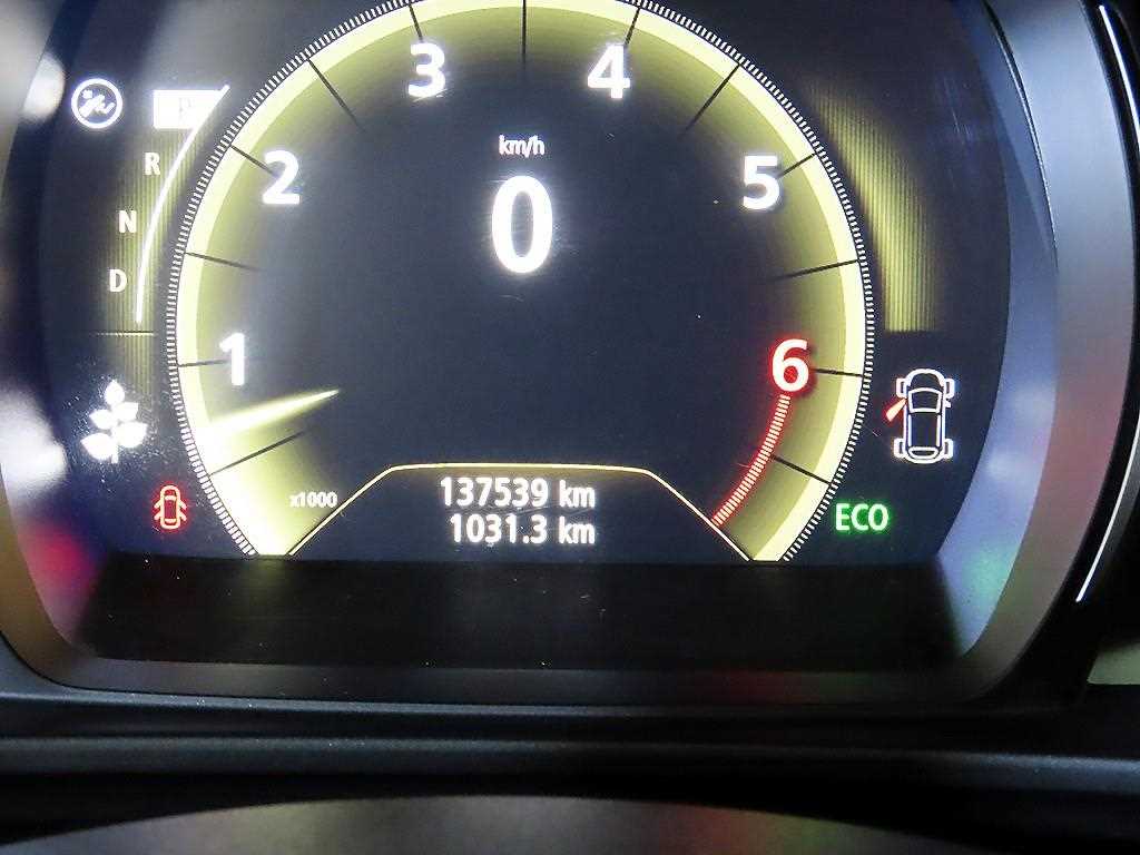 SAMSUNG QM6 - Vista 9