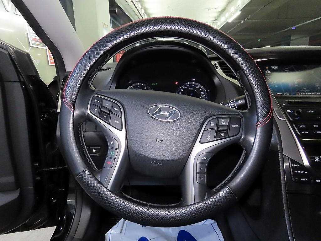 HYUNDAI Grandeur - Vista 8