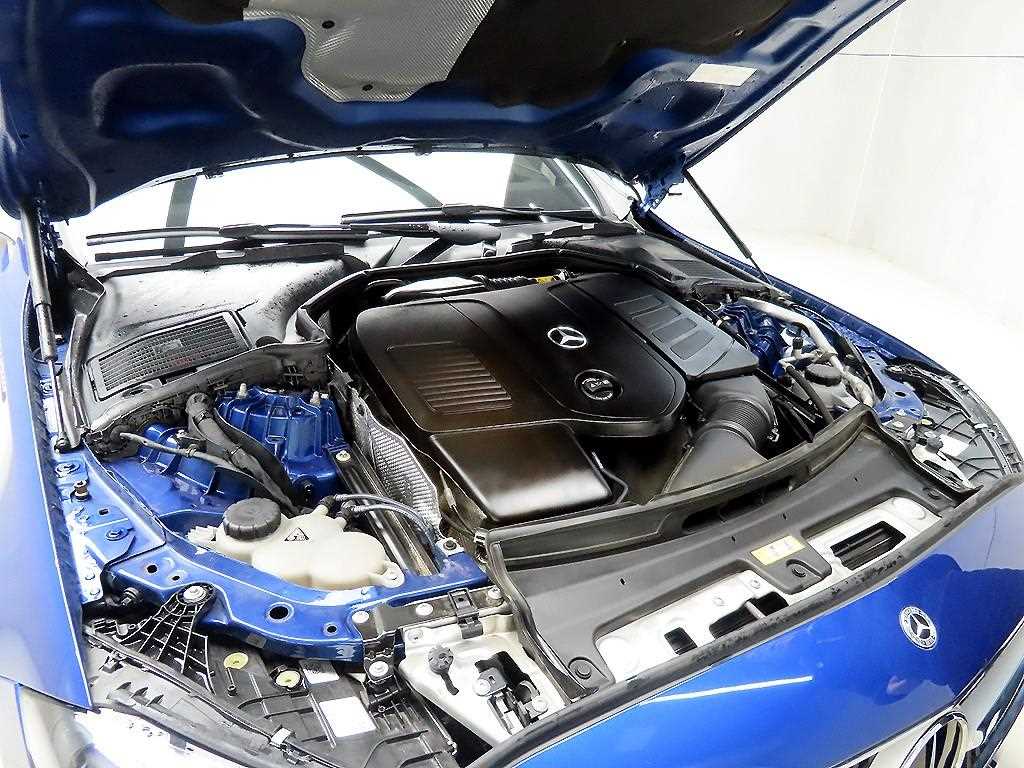 Mercedes Benz C Class 2022 Azul - Importación desde Corea - HF Imports Iquique - Foto 18