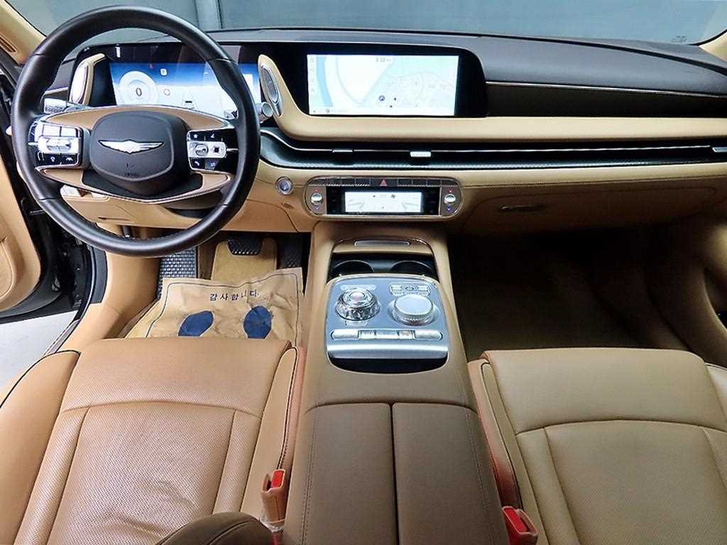 Genesis G90 - Vista 7