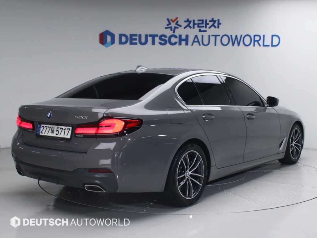 BMW 5 Series - Vista 4