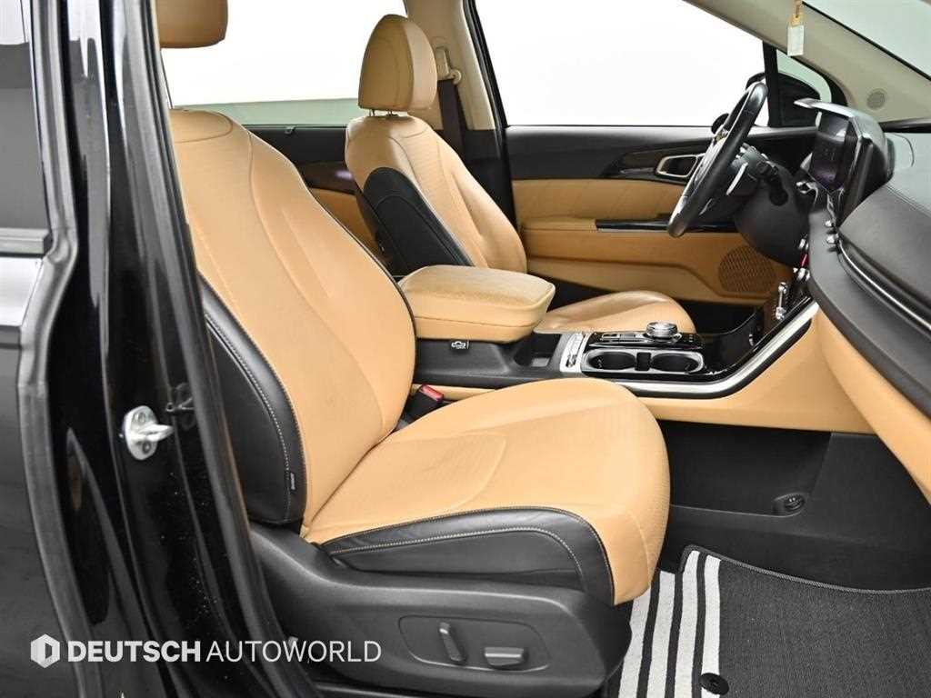 KIA Carnival - Vista 10