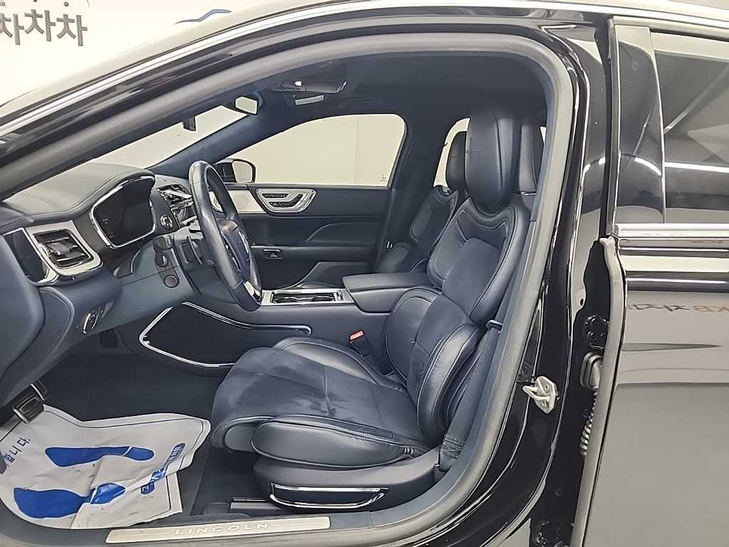 Lincoln Continental - Vista 11