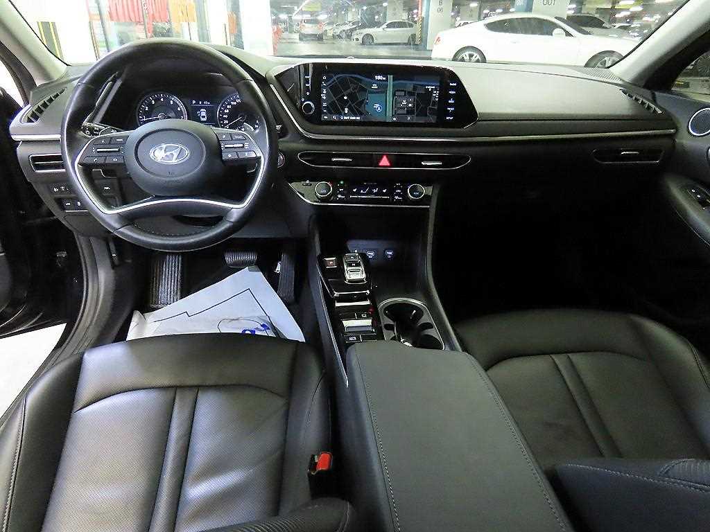 HYUNDAI Sonata - Vista 10