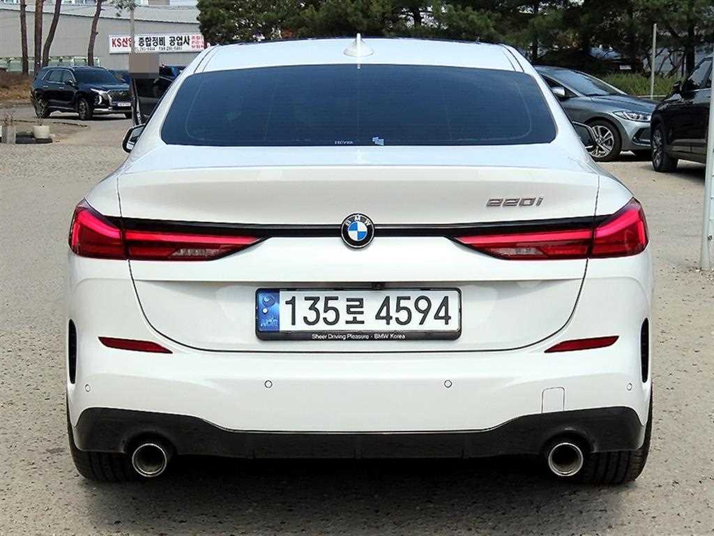 BMW 2 series - Vista 4