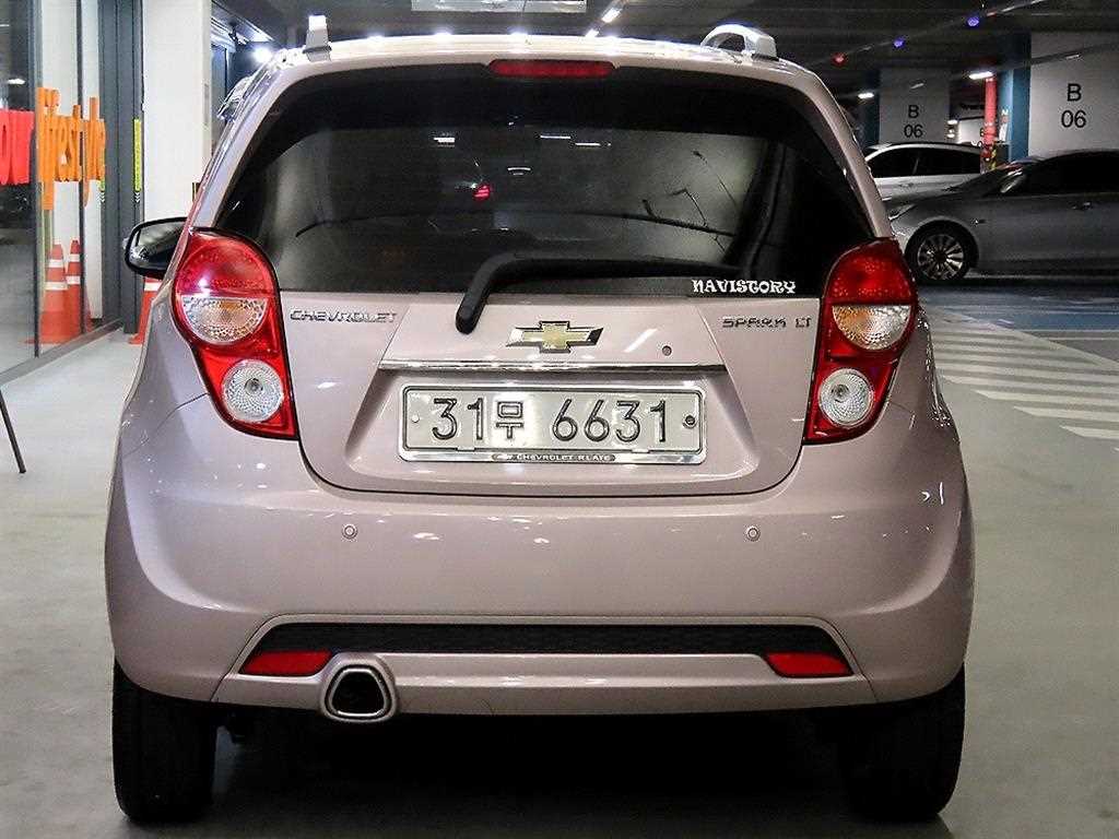 Chevrolet Spark - Vista 5