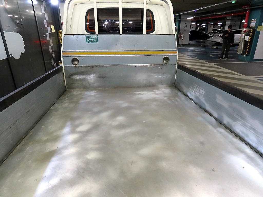 Small Truck Cargo (small) - Vista 6