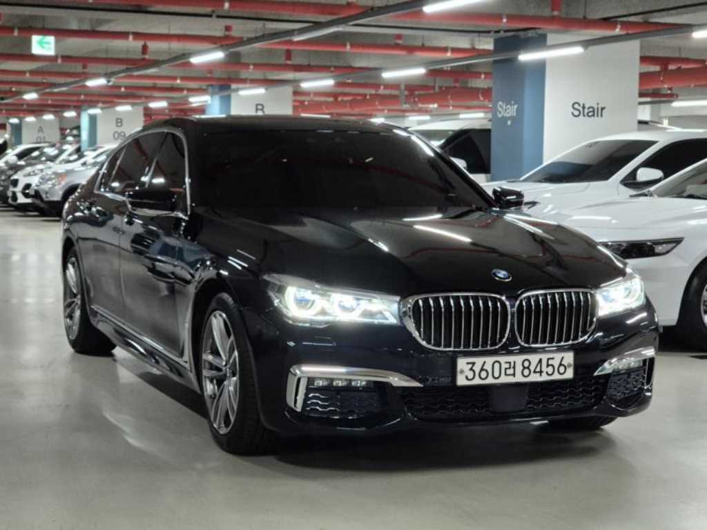 BMW 7 Series - Vista 2