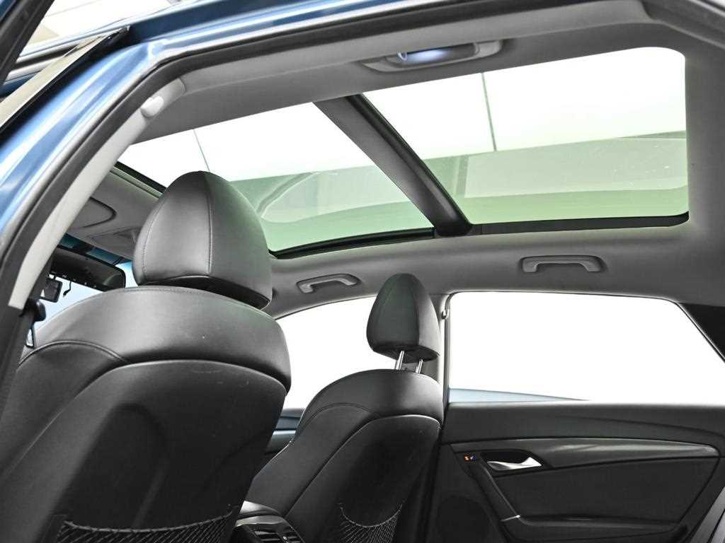 HYUNDAI i40 2014 Azul - Importación desde Corea - HF Imports Iquique - Foto 18