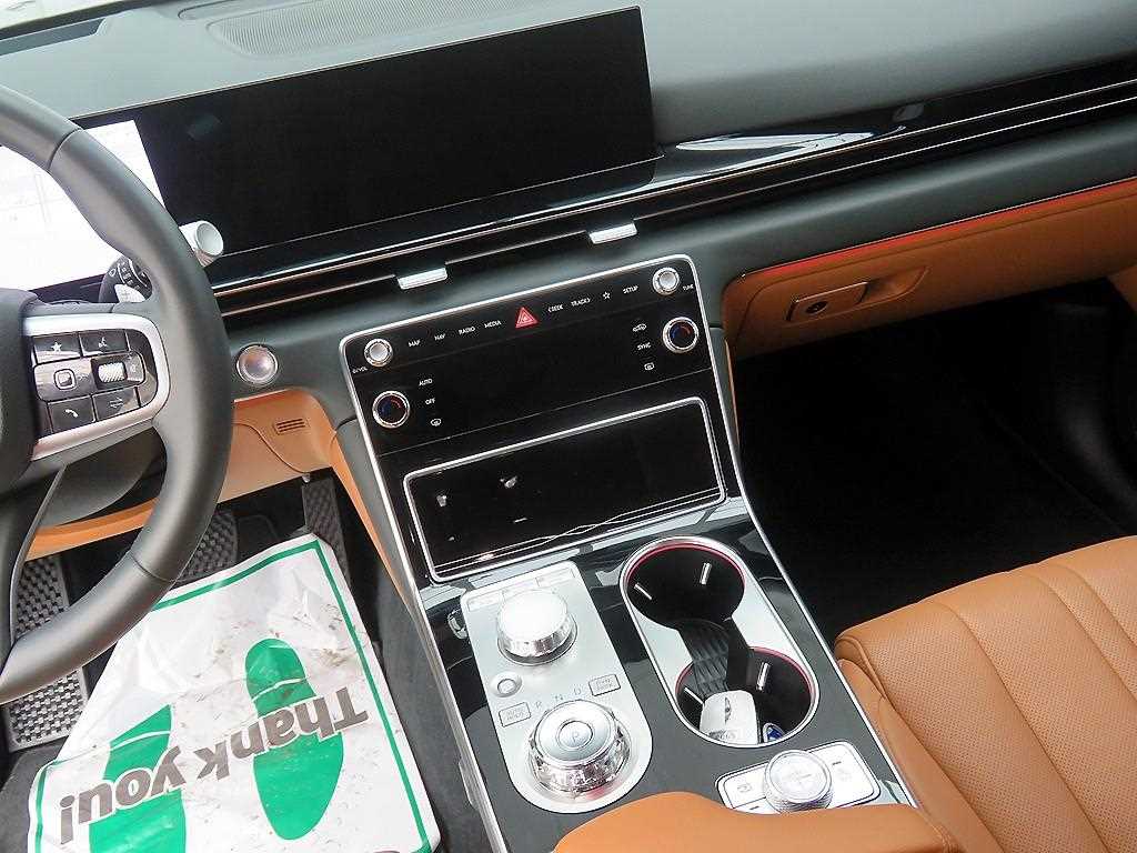 Genesis GV80 - Vista 11