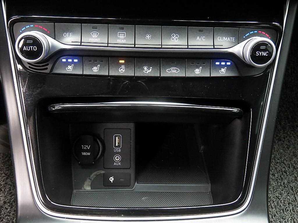 HYUNDAI Grandeur - Vista 12