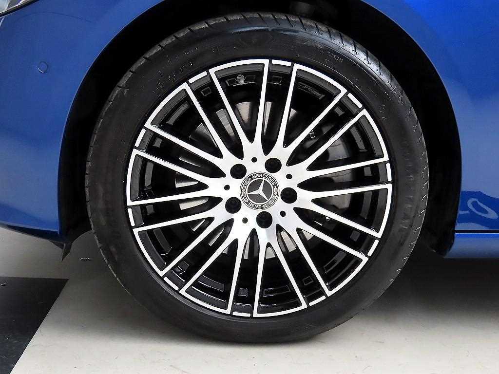 Mercedes Benz C Class 2022 Azul - Importación desde Corea - HF Imports Iquique - Foto 19