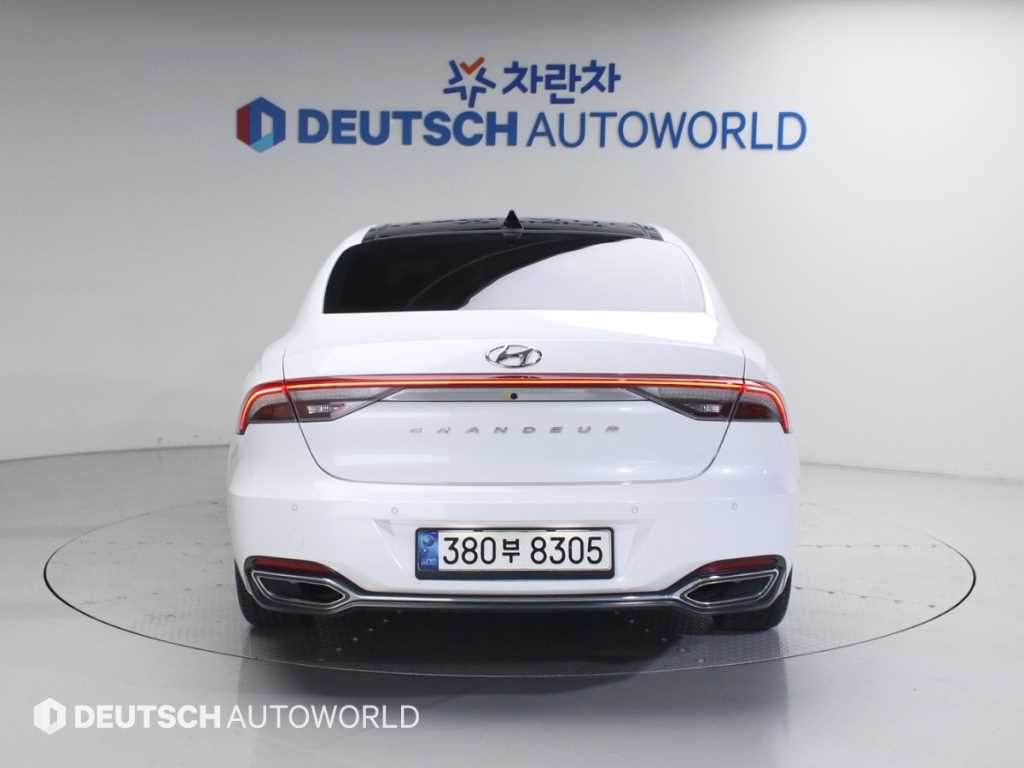 HYUNDAI Grandeur - Vista 4