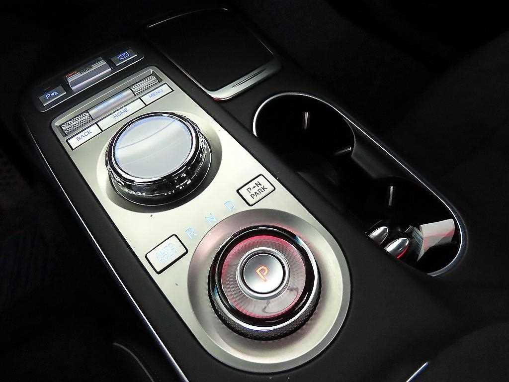 Genesis GV70 - Vista 12