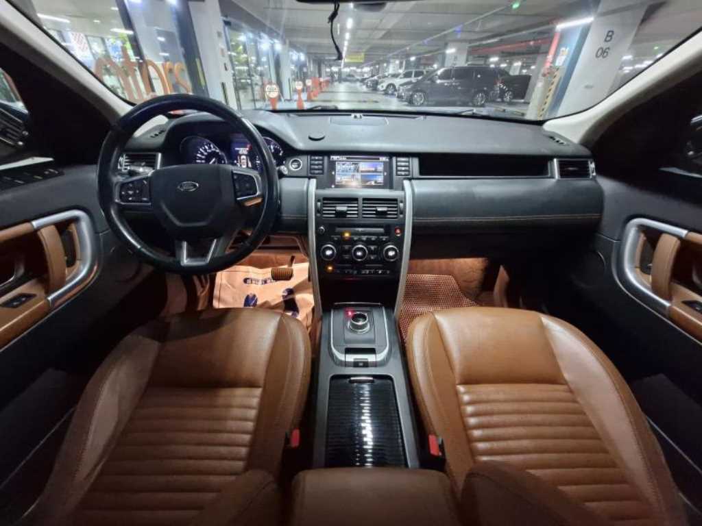 Land Rover Discovery Sports - Vista 6