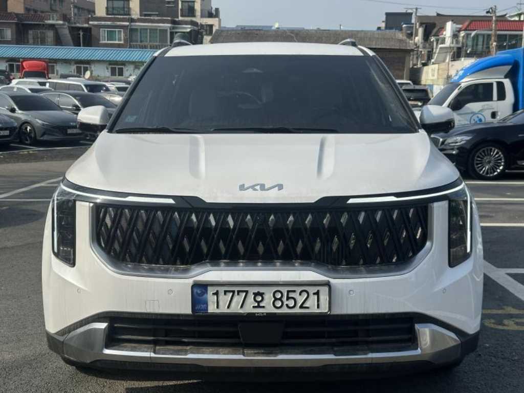 KIA Carnival 2024 Blanco - Importación desde Corea - HF Imports Iquique - Foto 1