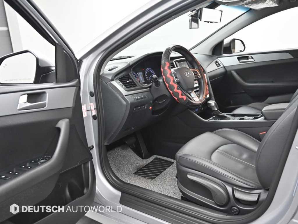 HYUNDAI Sonata - Vista 11