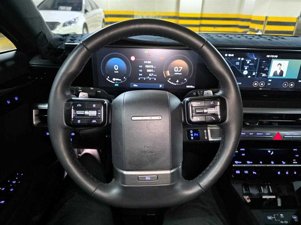 HYUNDAI Grandeur - Vista 9