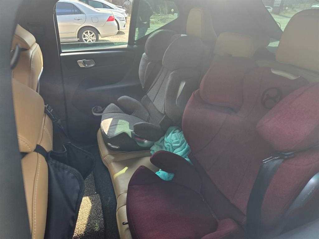 Volvo XC40 - Vista 7