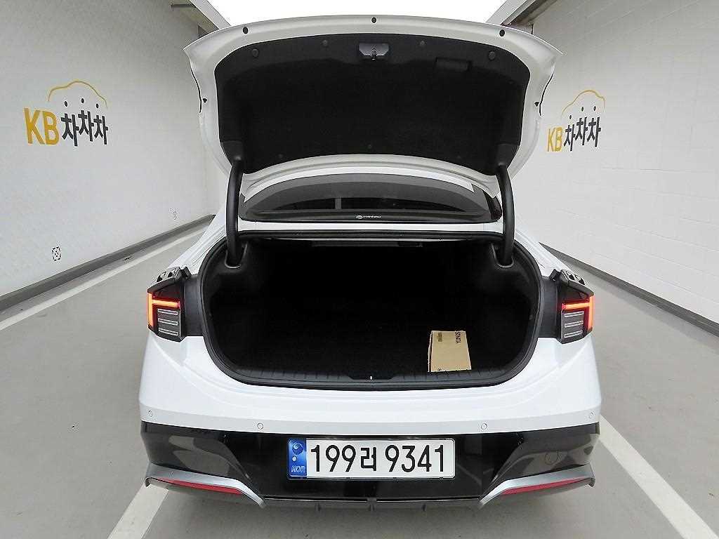 HYUNDAI Sonata - Vista 5