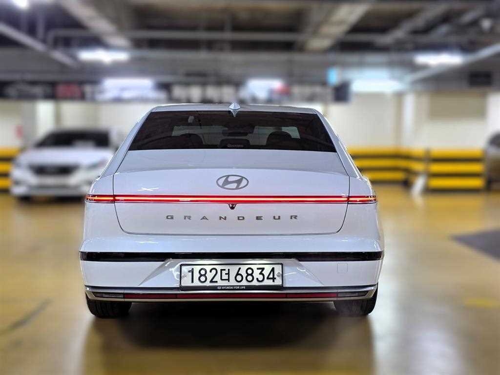 HYUNDAI Grandeur - Vista 4