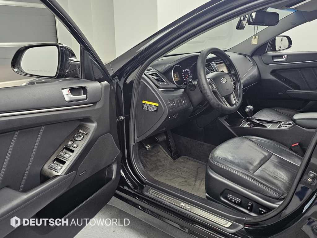 KIA K7 - Vista 10