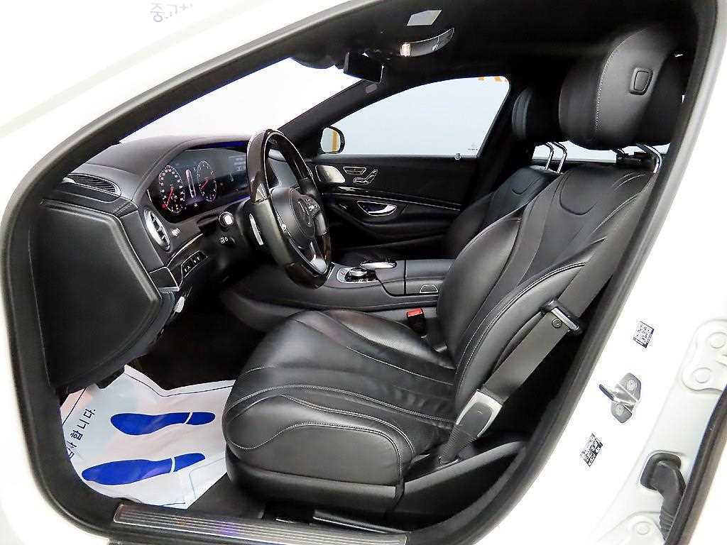 Mercedes Benz S Class - Vista 5