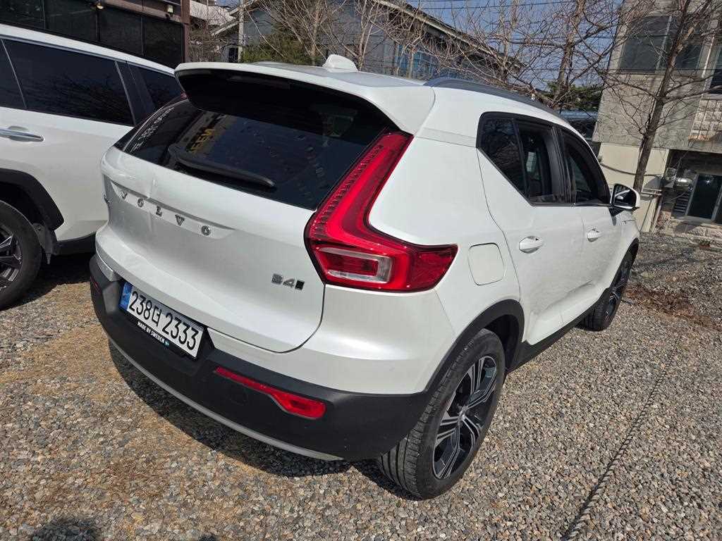 Volvo XC40 - Vista 5