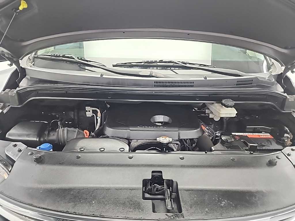 HYUNDAI Starex - Vista 5