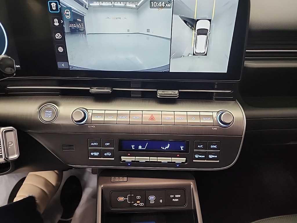 HYUNDAI Kona - Vista 10