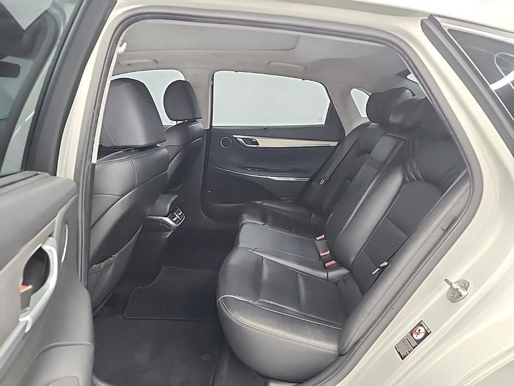 HYUNDAI Grandeur - Vista 12