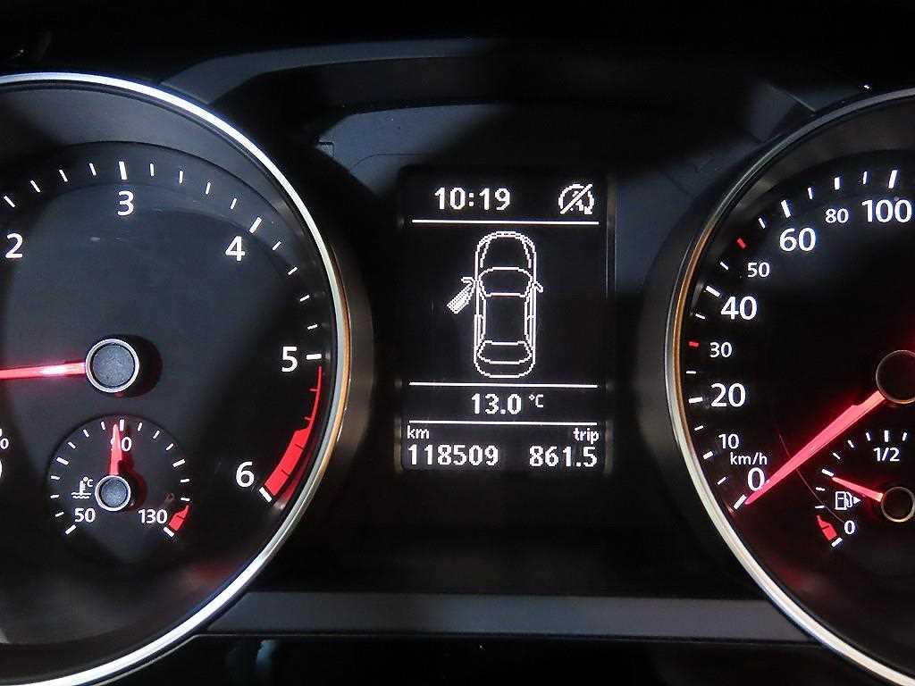 Volkswagen Jetta - Vista 9