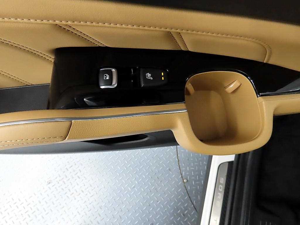 KIA Sorento - Vista 12