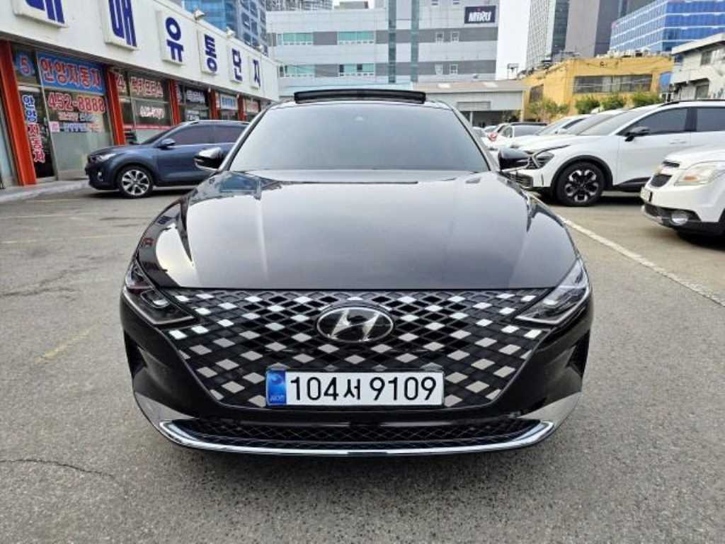 HYUNDAI Grandeur - Vista 2