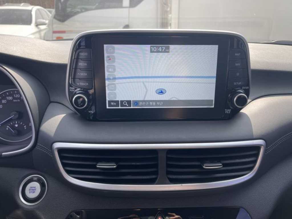 HYUNDAI Tucson - Vista 10