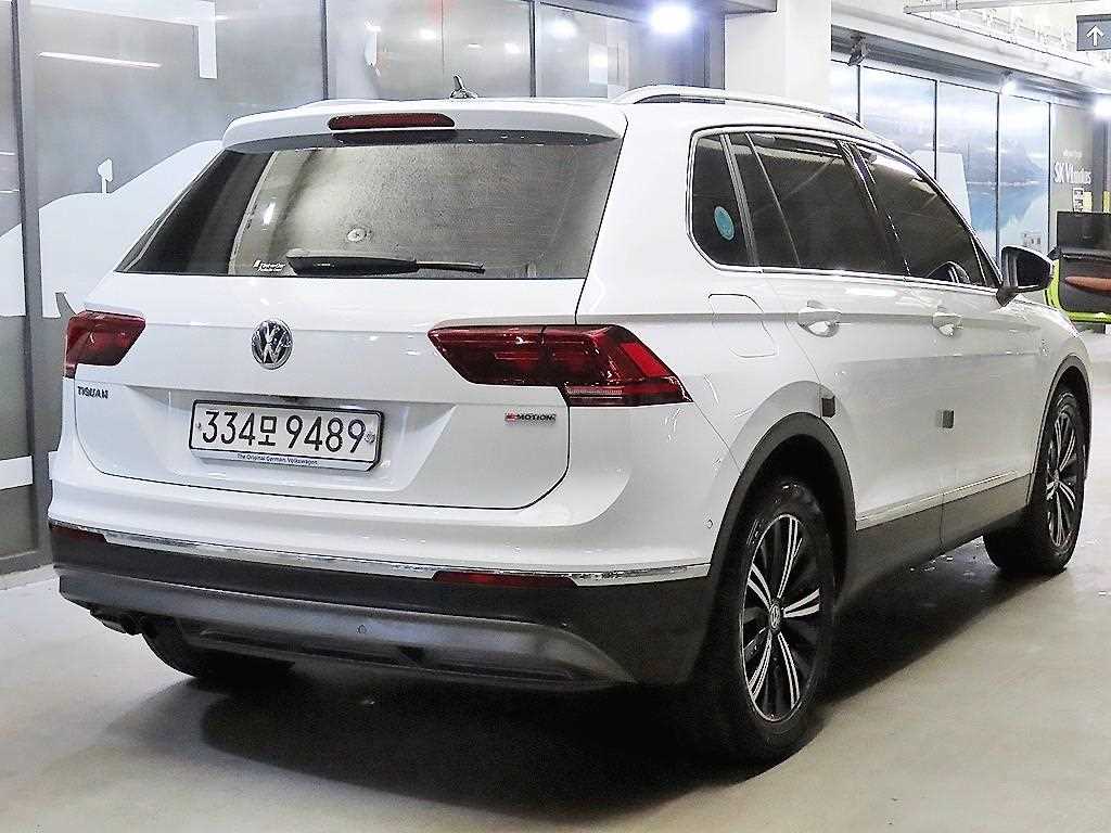 Volkswagen Tiguan - Vista 4