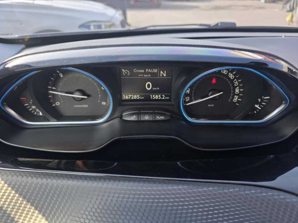 Peugeot 2008 - Vista 11