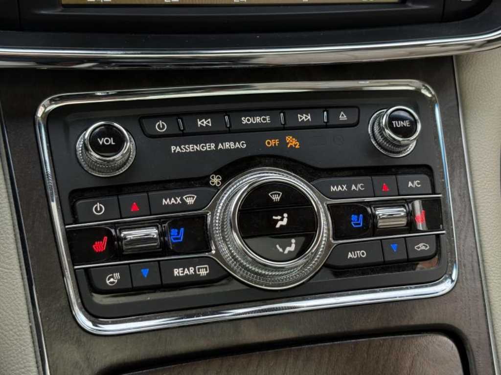 Lincoln Continental - Vista 8