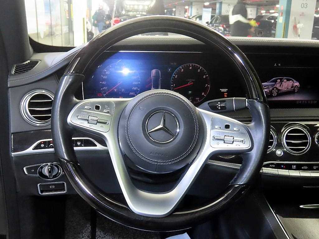 Mercedes Benz S Class - Vista 8