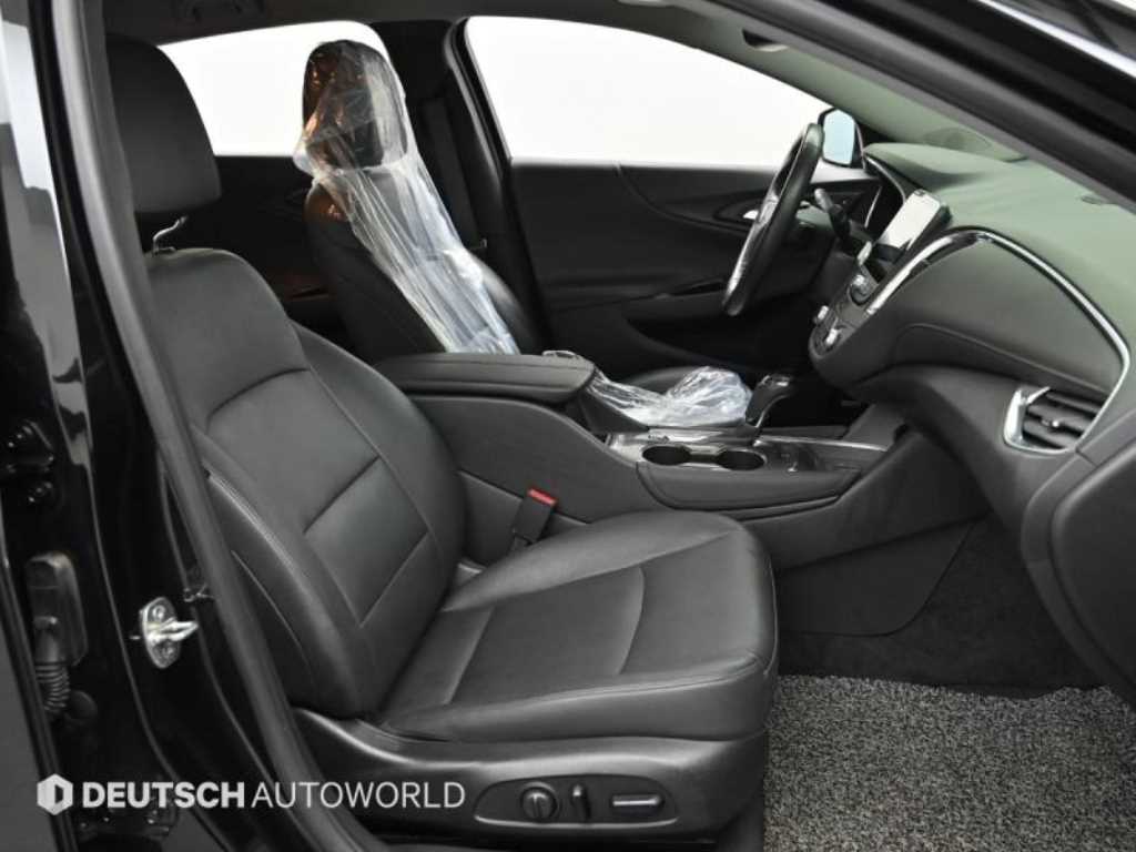 Chevrolet Malibu - Vista 10