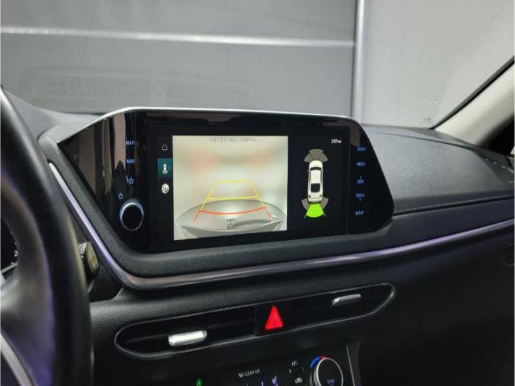 HYUNDAI Sonata - Vista 12