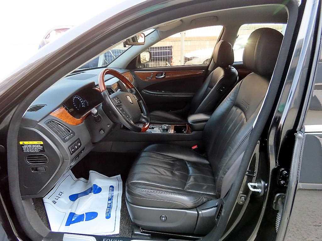 HYUNDAI Equus - Vista 5