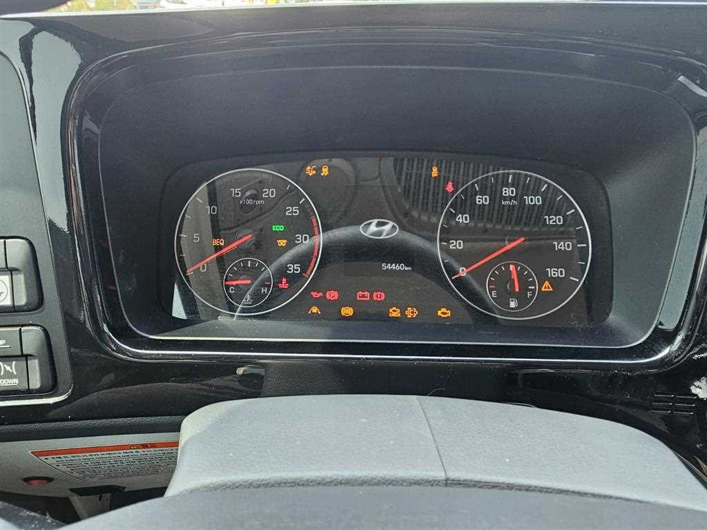 medium and large bus Hyundai bus - Vista 6