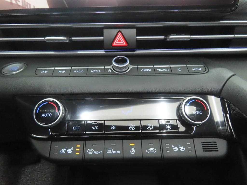 HYUNDAI Avante - Vista 12