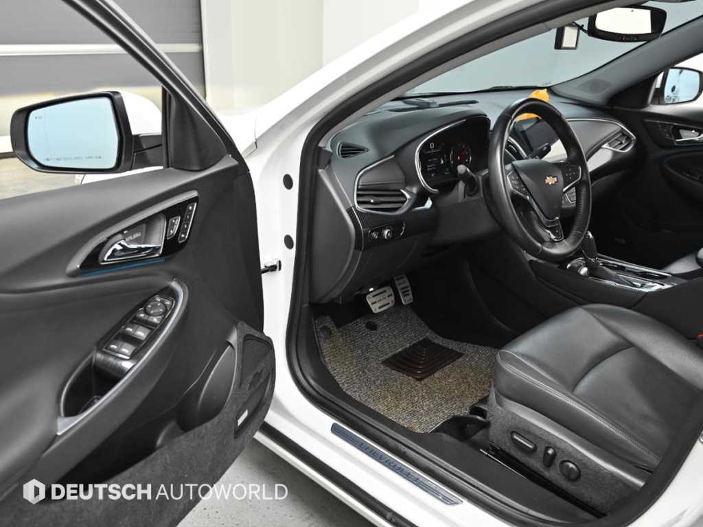 Chevrolet Malibu - Vista 11